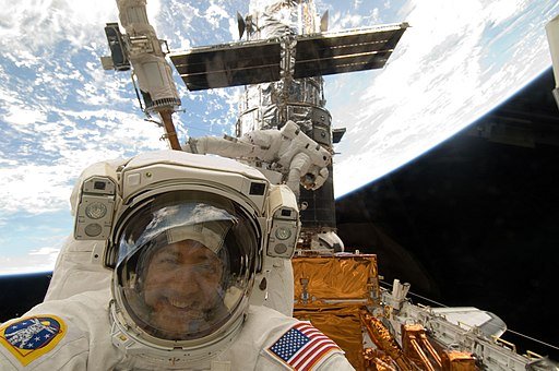 Talk to a 'Spaceman': Q&A with Astronaut Mike Massimino
